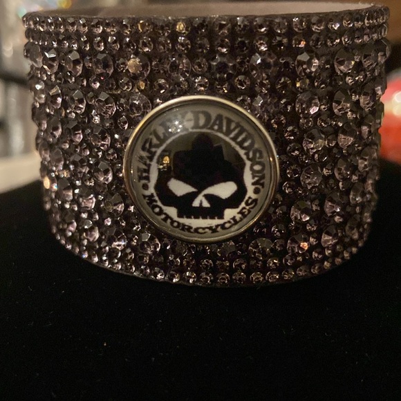 Harley-Davidson Jewelry - - HD Gray Taupe Snap Button Jewelry Willie G Bracelet